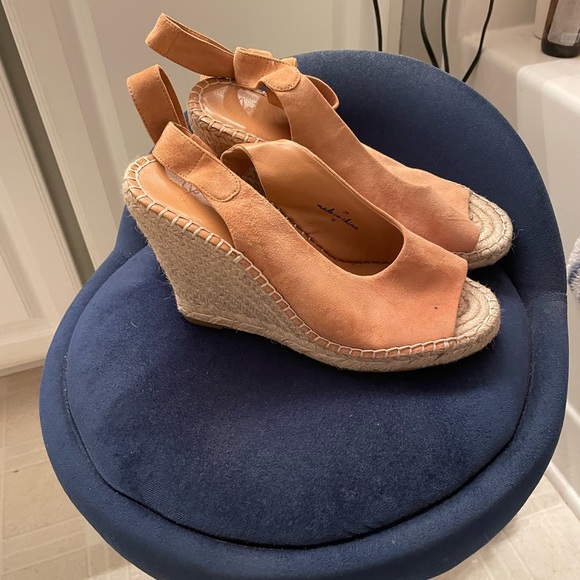 Joie Gold Suede…Size 38(6-6.5)…New, has a tiny spot on one shoe as pictured… - Picture 1 of 4